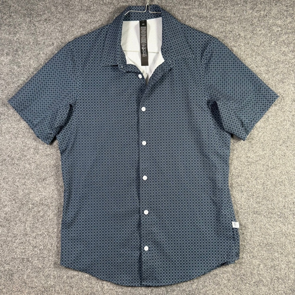 Lululemon Button Down Shirt Mens Small Blue Geometric Short Sleeve Commuter